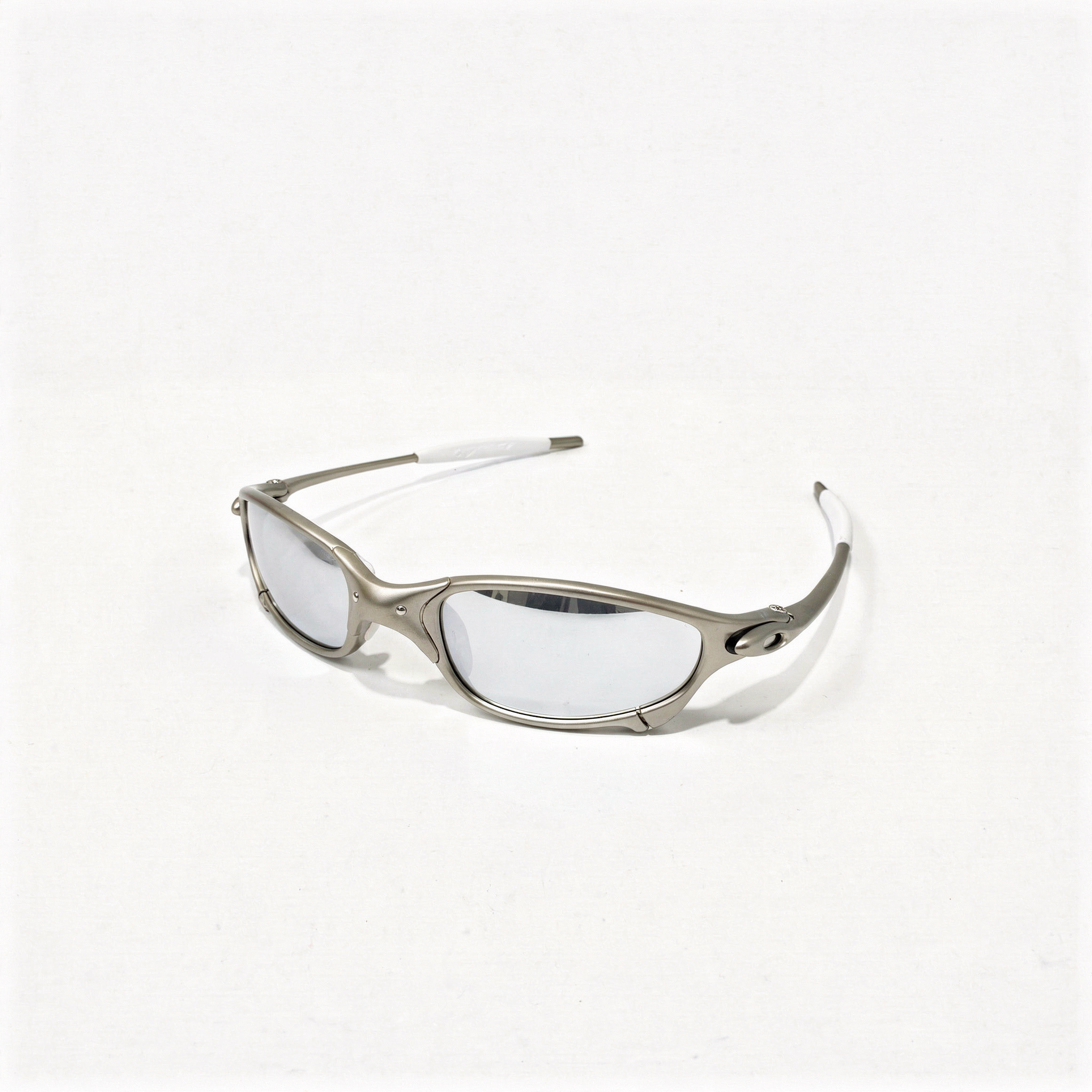 FLUX 01 - Silver / Silver